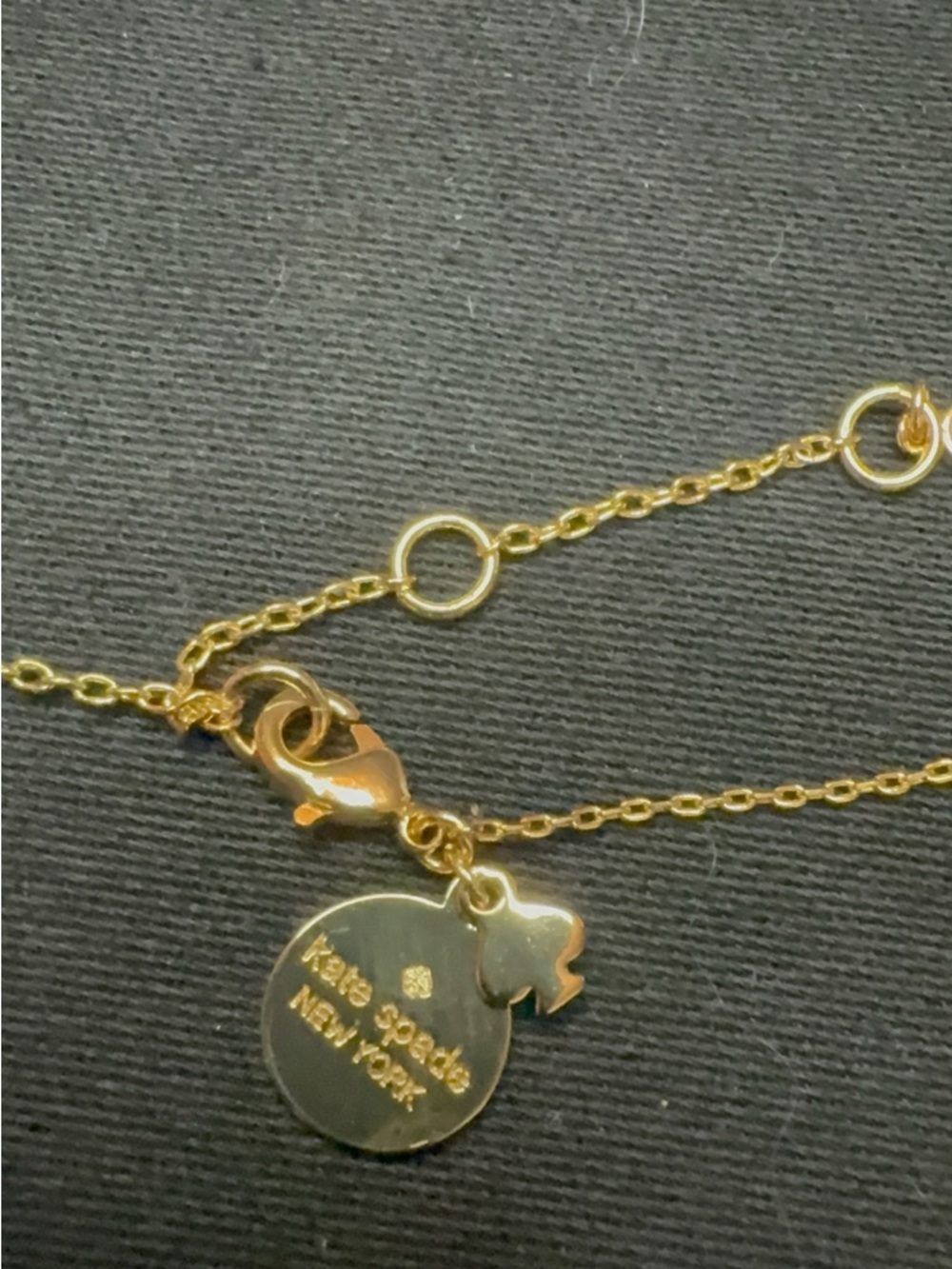 Kate Spade Disney X Minnie Clear
Pendant Necklace. - Picture 4 of 7